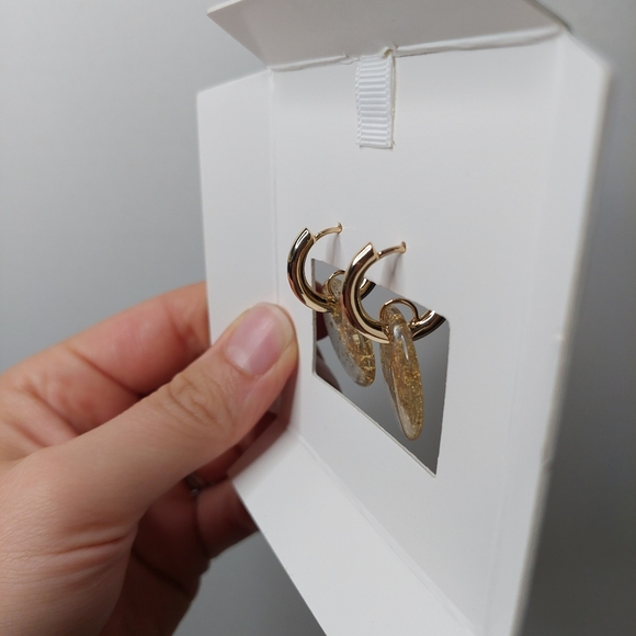 NEW Christian Siriano New York Clear Round Drop Earing With Gold Specks! 1 1/4" - Picture 4 of 6